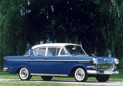 OPEL KAPITÄN 1959 BLEV EN UDDA ÅRGÅNG MEN ÅTRÅVÄRD SAMLARBIL OPEL KAPITÄN 1959 BLEV EN UDDA ÅRGÅNG MEN ÅTRÅVÄRD SAMLARBIL