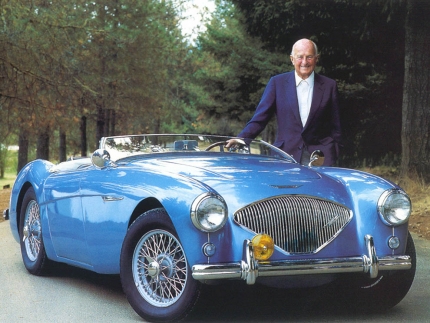 DONALD HEALEY ÄR EN LEGEND FÖR ALLA ÄLSKARE AV SPORTVAGNAR DONALD HEALEY ÄR EN LEGEND FÖR ALLA ÄLSKARE AV SPORTVAGNAR