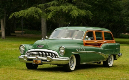 FÖRSTA ÅRSMODELLEN AV BUICK MED V8 FÖRSTA ÅRSMODELLEN AV BUICK MED V8